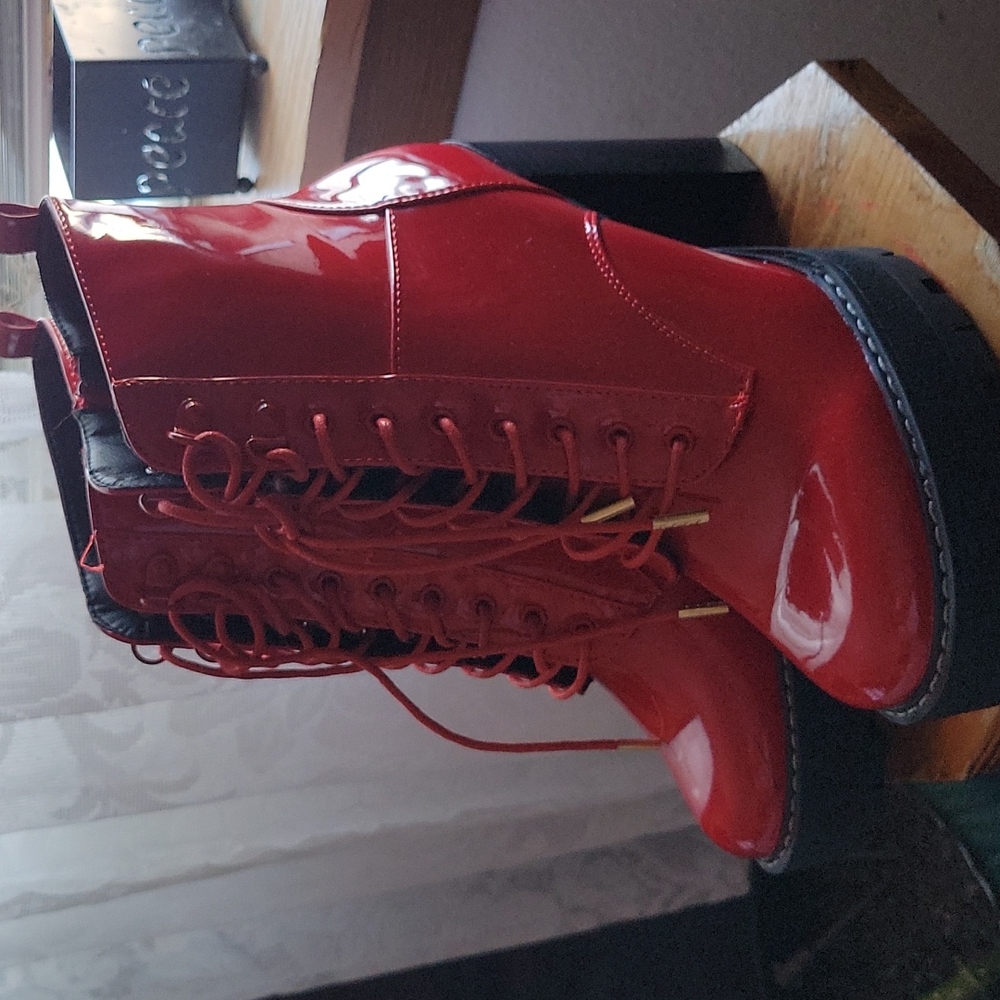 Azalea Wang Boots size 9